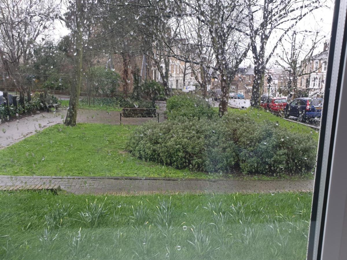 Bed and Breakfast Arsenal Highbury & Islington Beautifully Presented Londra Esterno foto