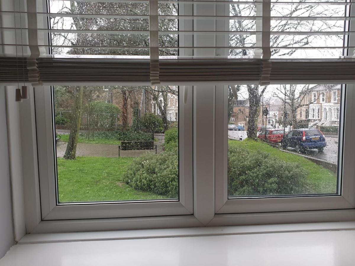 Bed and Breakfast Arsenal Highbury & Islington Beautifully Presented Londra Esterno foto